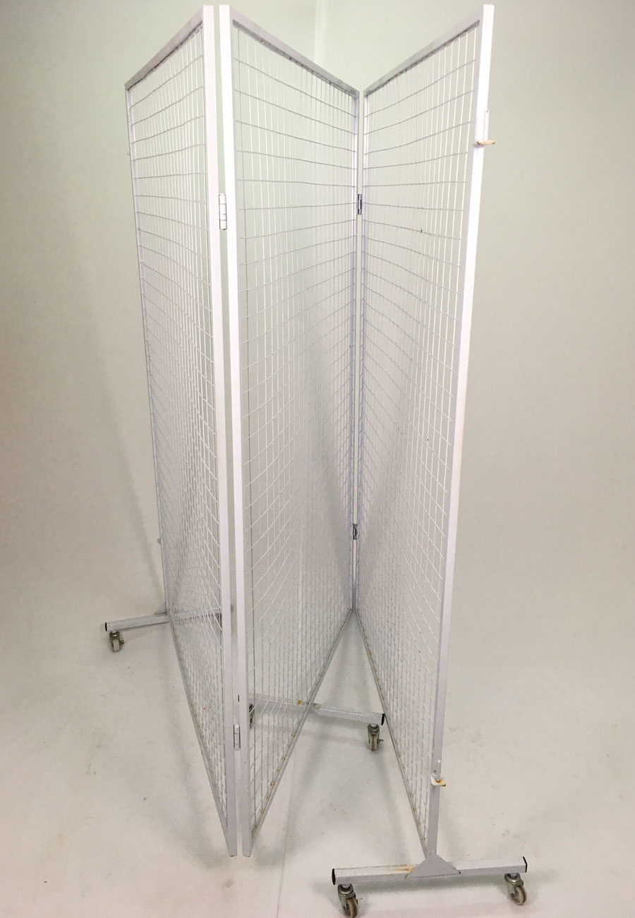Netting Frame Fold Stand w Roller Netting Frame Fold Stand w Roller